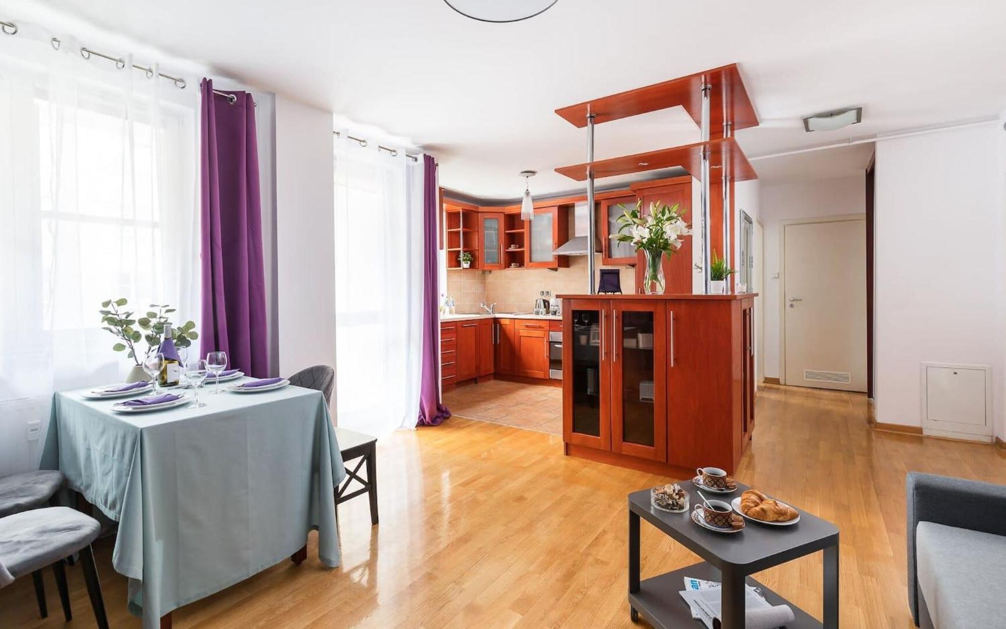 Elektoralna 12A - Colorful Apartment With Balcony By Noclegi Renters Варшава Екстер'єр фото